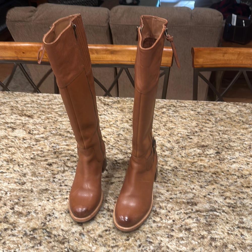 Clarks women’s boots